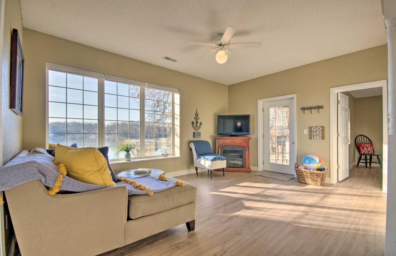Waterfront Townhome With Private Dock And Lake Views Lake Ozark Exterior photo